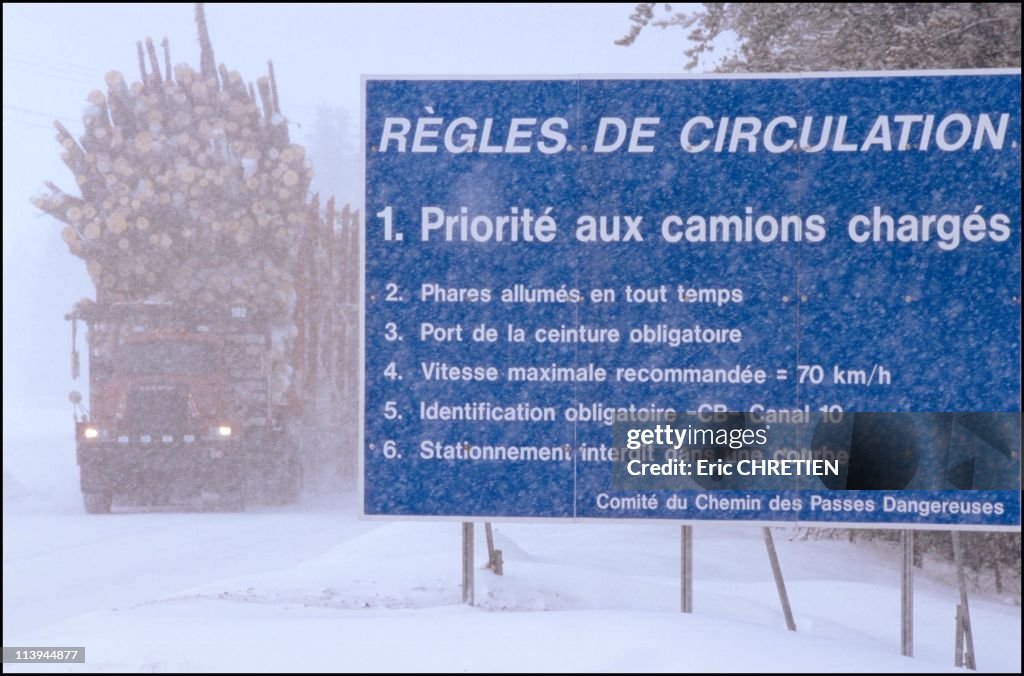 Truck "Hors Route", Transport Of Wood, Saguenay, In Quebec, Canada In 2000-