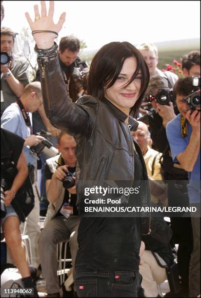 58th Cannes Film Festival: Photo-call of "Last days" In Cannes, France On May 13, 2005-Asia Argento.