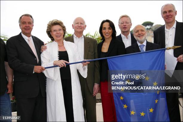 59th Cannes Film Festival : Photo call "Journee de l'Europe" in Cannes, France on May 23, 2006-Viviane Reding European comissioner for information,...