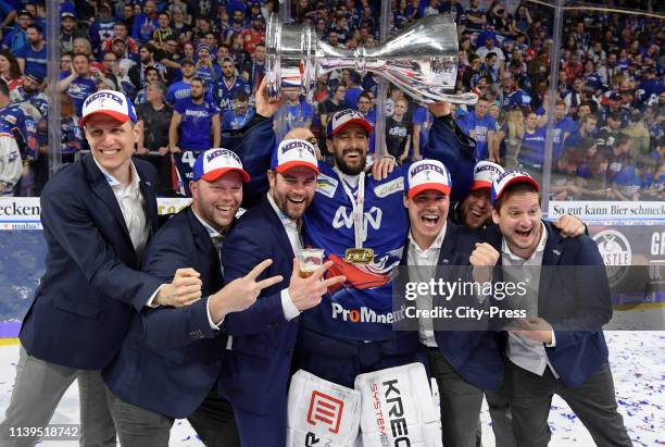 Dennis Endras of the Adler Mannheim celebrates after the game between the Adler Mannheim and the EHC Red Bull Muenchen at the SAP Arena on April 26,...