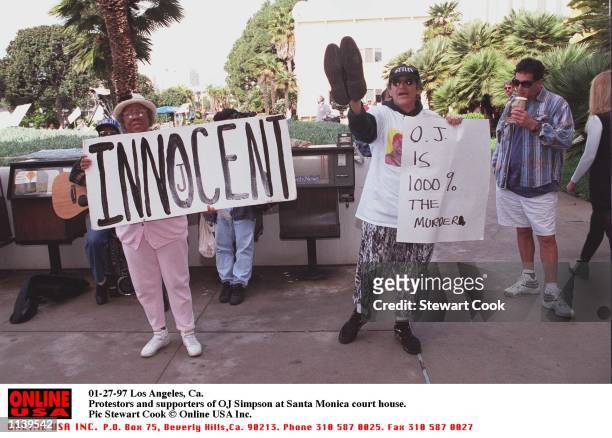 Los Angeles, Ca. Protestors and supporters of O.J. Simpson at the Santa Monica court house.