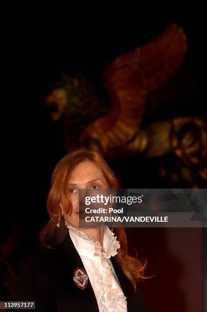 62nd Venice Film Festival. Photocall of the movie 'Gabrielle' by french director Patrice Chereau with Isabelle Huppert and Pascal Gregory In Venice,...