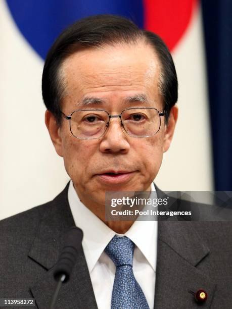 South Korean President Lee Myung-Bak visits Tokyo, Japan on April 21, 2008-South Korean President Lee Myung-Bak speaks during a joint news conference...