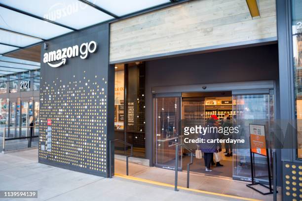 amazon go automated shopping at headquarters building, seattle washington usa - amazon go stock pictures, royalty-free photos & images