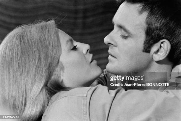 On the Set of the Movie When Eight Bells Toll In United Kingdom in October 1969-French actress Nathalie Delon and British actor Anthony Hopkins on...