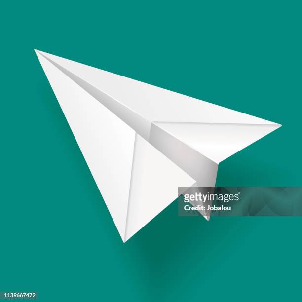 elegantes weißpaper-flugzeug - origami stock-grafiken, -clipart, -cartoons und -symbole