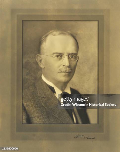 Wm Dave Reed Simon Reed Photos and Premium High Res Pictures - Getty Images