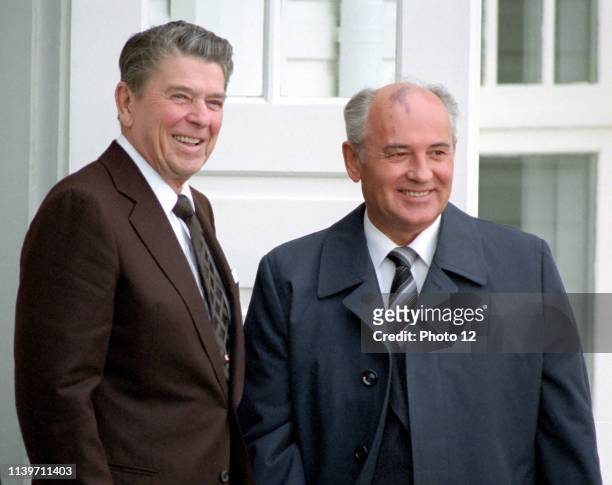 Meeting between US President Ronald Reagan and Russian leader Mikhail Gorbachev at the historic 1986 Reagan-Gorbachev summit in Reykjavak, Iceland.