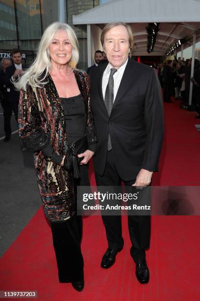 Guenter Netzer and his wife Elvira Lang Netzer attend the Hall Of Fame gala at Deutsches Fussballmuseum on April 01, 2019 in Dortmund, Germany.