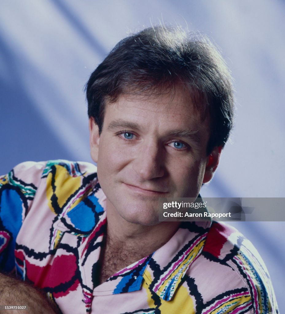 Antor Robi Actor Robin Williams poses for a portrait circa 1986 in Los Angeles ...
