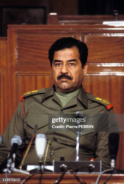 Iraq Saddam Hussein Portrait Stock Fotos Und Bilder Getty Images iraq-saddam-hussein-portrait-stock-fotos-und-bilder-getty-images