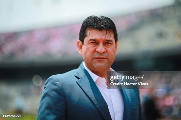 Jose Cardozo, Head Coach of Chivas looks on during the 12th round match between Pumas UNAM and Chivas as part of the Torneo Clausura 2019 Liga MX at...