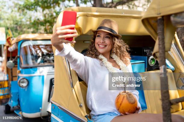 tourist traveling in sri lanka and taking a selfie by tuk tuk - colombo stock pictures, royalty-free photos & images