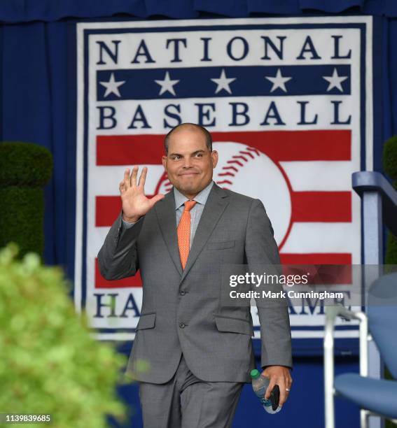 From the archives: New Hall of Famer Iván Pudge Rodríguez - Mangin Photography Archive