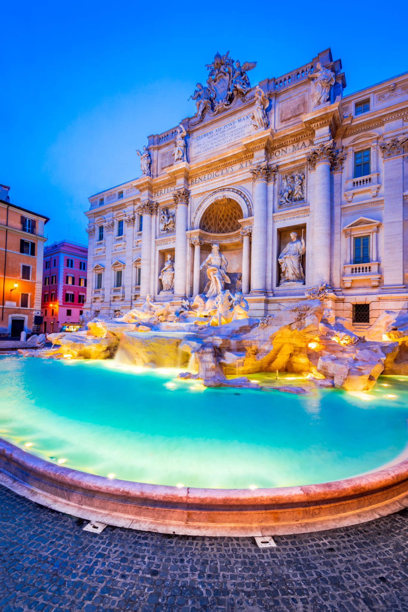 trevi fountain night