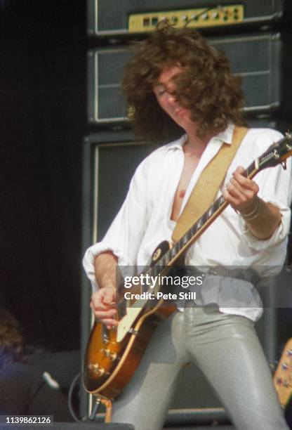 Neil Carter of British band Wild Horses performs on stage at The Reading Festival on August 26th, 1979 in Reading, Berkshire, England.