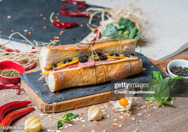 smakelijke sandwich - cheddar kaas stockfoto's en -beelden