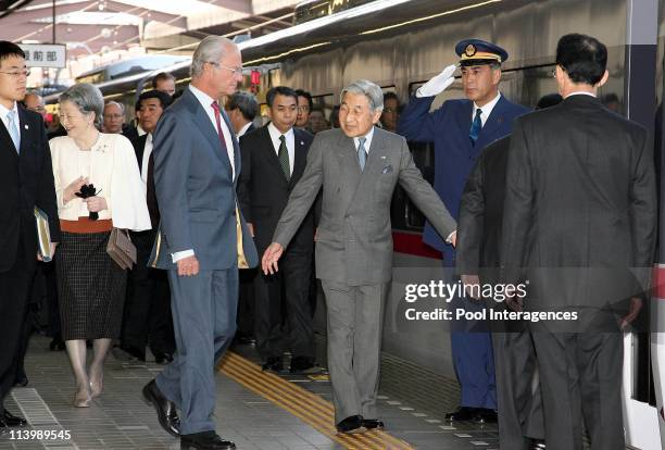 Swedish Royals Visit Japan - Day Three in Tokyo, Japan On March 28, 2007-Japanese Emperor Akihito escorts the Swedish King Carl XVI Gustaf onto the...