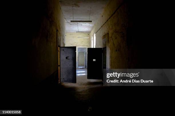 inside amasra old prison - open prison cell stock pictures, royalty-free photos & images