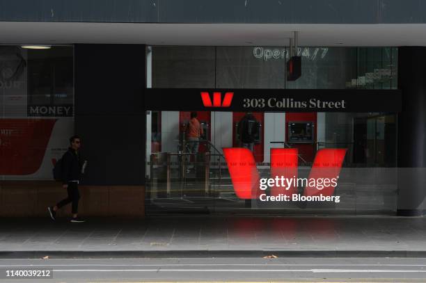 Banking Corp Photos And Premium High Res Pictures Getty Images banking-corp-photos-and-premium-high-res-pictures-getty-images