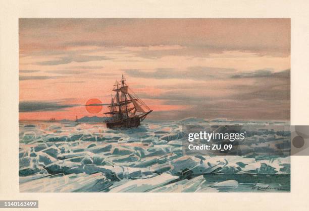 ilustraciones, imágenes clip art, dibujos animados e iconos de stock de sol de medianoche. barco de vela en el hielo flotante, litografía, 1898 - ártico