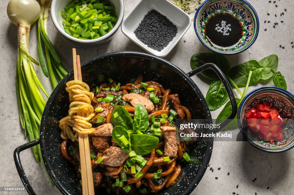Chinese udon noodles