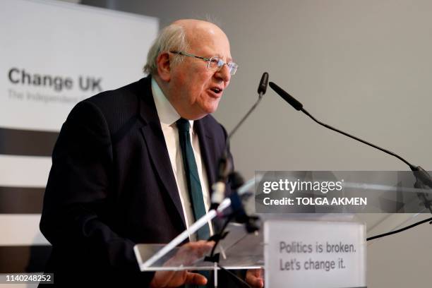 Mike Gapi Mike Gapes Photos and Premium High Res Pictures - Getty Images