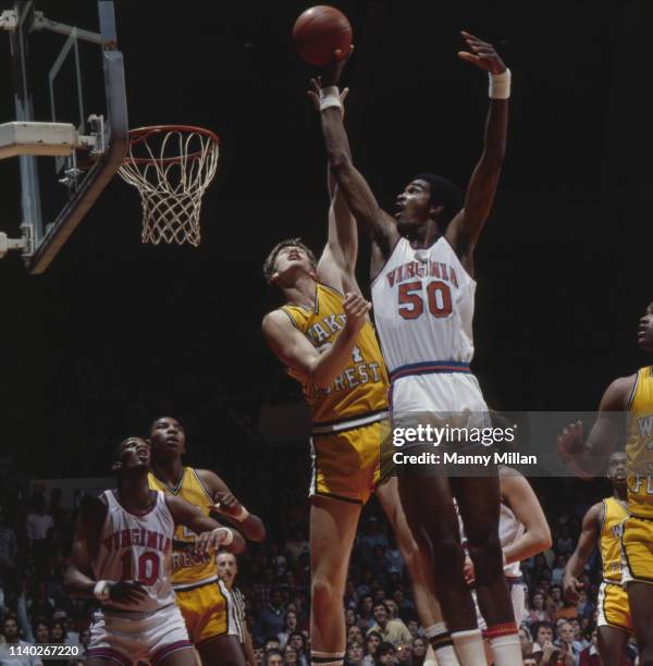 Virginia Ralph Sampson in action vs Wake Forest at University Hall. Charlottesville, VA 1/28/1981 CREDIT: Manny Millan