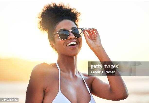 summers are meant to be enjoyed - voluptuous stock pictures, royalty-free photos & images