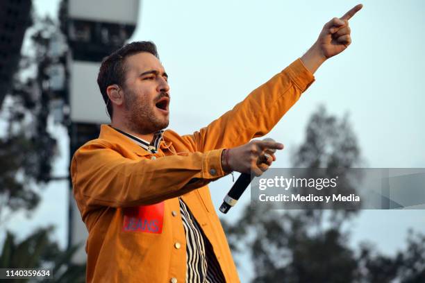 Reik performs during El Evento 40, a concert organized by 'Los 40' radio station at Foro Sol on April 3, 2019 in Mexico City, Mexico.