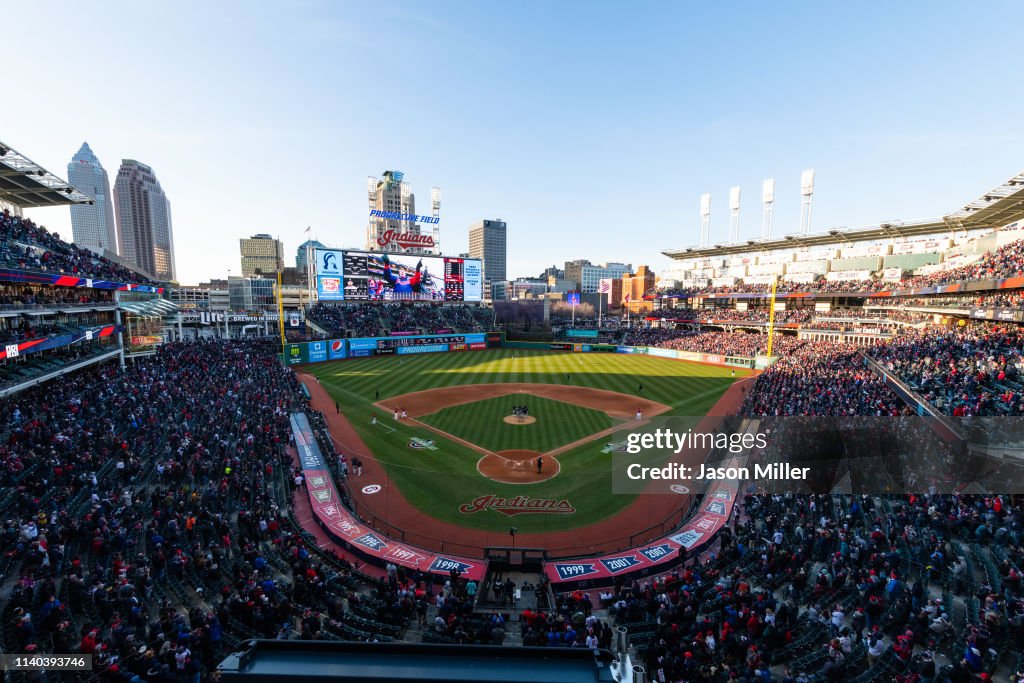 Chicago White Sox v Cleveland Indians