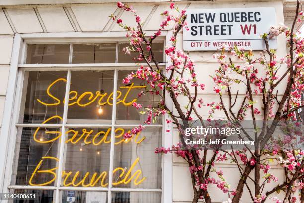 London, Marylebone, New Quebec Street sign.