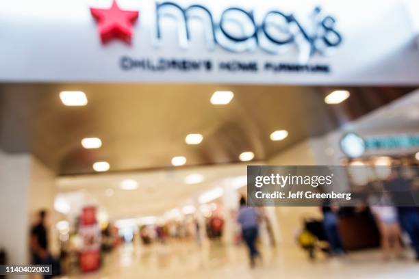 Miami, Dadeland Mall, Macy's Department Store.