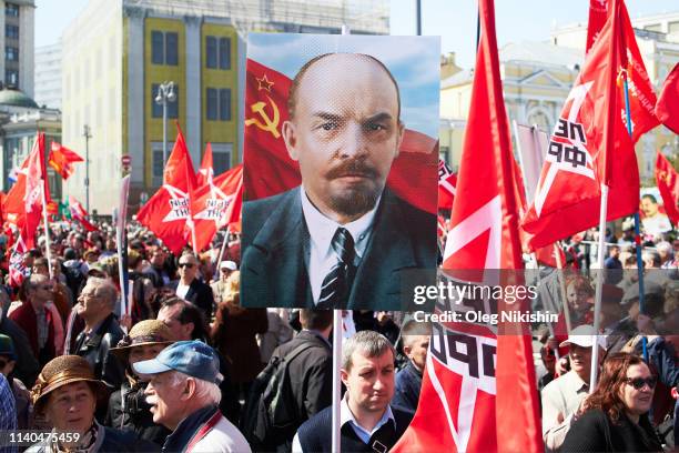 Lenin Supporters 1,477 Portrait Of Lenin Stock Photos, High-Res Pictures, and Images ...