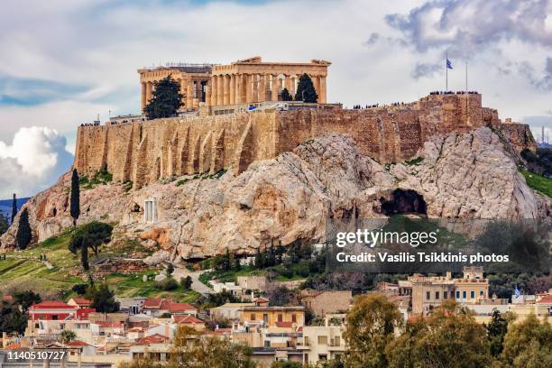 the athens acropolis - parthenon athens fotografías e imágenes de stock