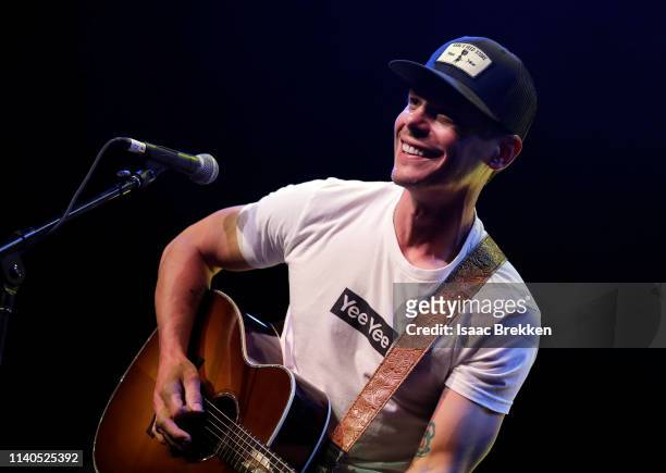Granger Smith performs during 95.5 The Bull's 11th annual all-star guitar pull at The Chelsea at The Cosmopolitan of Las Vegas on April 04, 2019 in...
