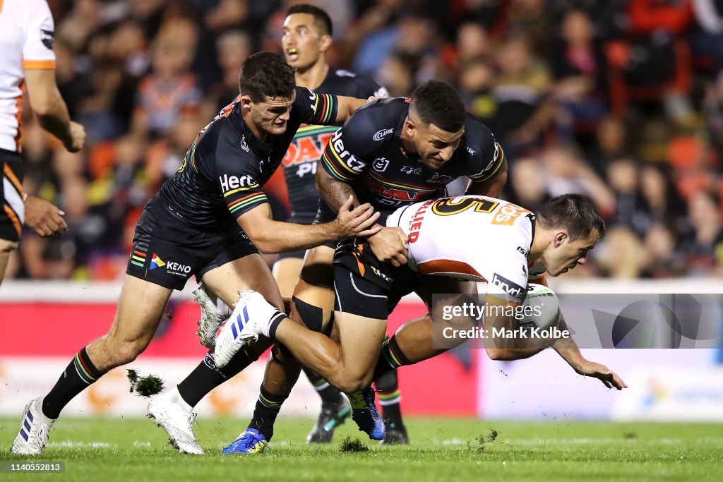 NRL Rd 4 - Panthers v Wests Tigers