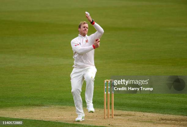 Simon Harmer of Essex bowls during Day One of the Specsavers County Champions Division One match between Hampshire and Essex at the Ageas Bowl on...