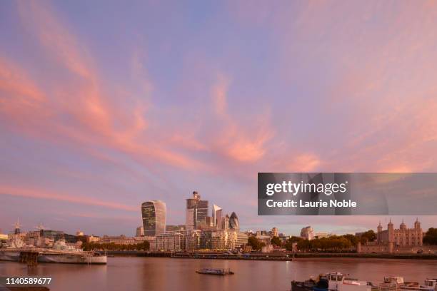 sunrise over london city skyline, london, england, great britain - rising sun stock pictures, royalty-free photos & images