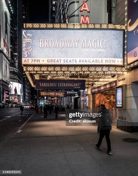 broadway new york city - broadway bildbanksfoton och bilder