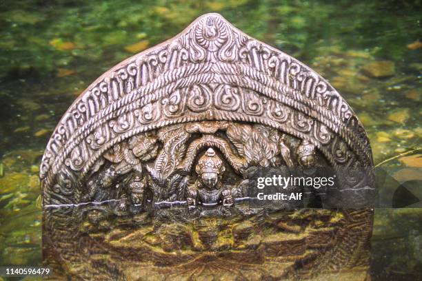 stone stele in the vicinity of  pashupatinath temple in kathmandu, nepal - pashupatinath stock pictures, royalty-free photos & images