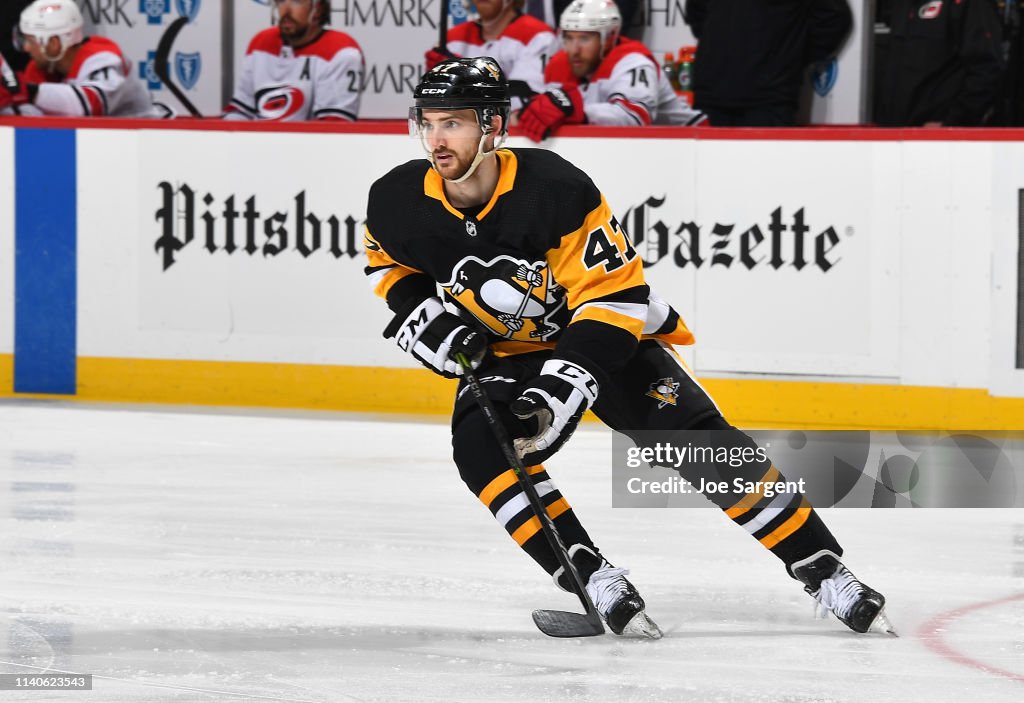 Carolina Hurricanes v Pittsburgh Penguins