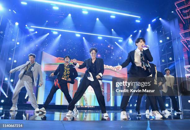 Performs onstage during the 2019 Billboard Music Awards at MGM Grand Garden Arena on May 1, 2019 in Las Vegas, Nevada.