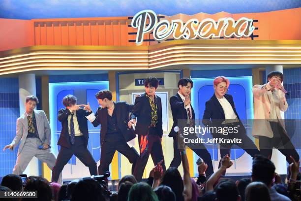 Performs onstage during the 2019 Billboard Music Awards at MGM Grand Garden Arena on May 1, 2019 in Las Vegas, Nevada.