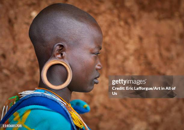 Ear African Rings Enlarged Earlobe Photos and Premium High Res Pictures - Getty Images