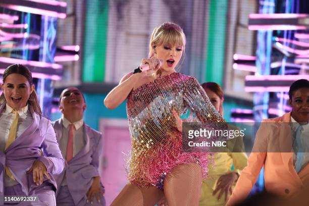 Show Backstage -- 2019 BBMA at the MGM Grand, Las Vegas, Nevada -- Pictured: Taylor Swift --