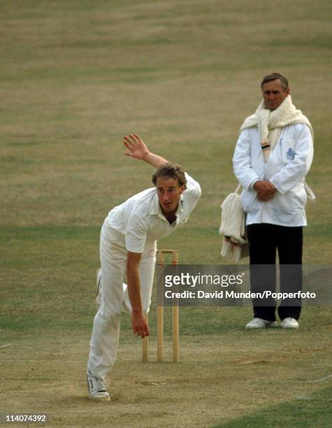 Jonathan Agnew bowling for Leicestershire against Northamptonshire in the County Championship match at Grace Road in Leicester, 12th September 1990....