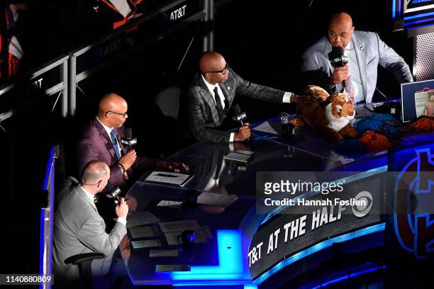 Commentators Ernie Johnson, Clark Kellogg, Kenny Smith and Charles Barkley speak during the 2019 NCAA Final Four semifinal between the Auburn Tigers...