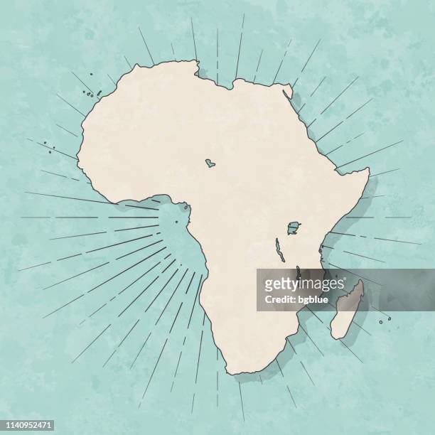 afrika-karte im retro-vintage-stil-altes strukturiertes papier - afrika stock-grafiken, -clipart, -cartoons und -symbole