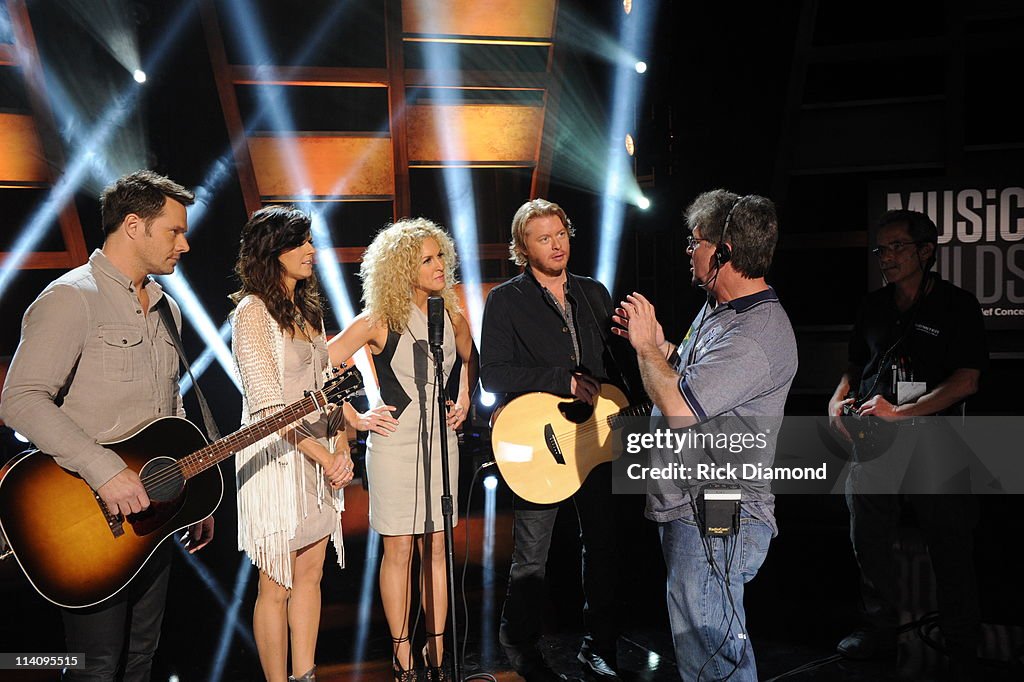 Music Builds: CMT Disaster Relief Concert - Tim McGraw And Little Big Town Perform  2:1